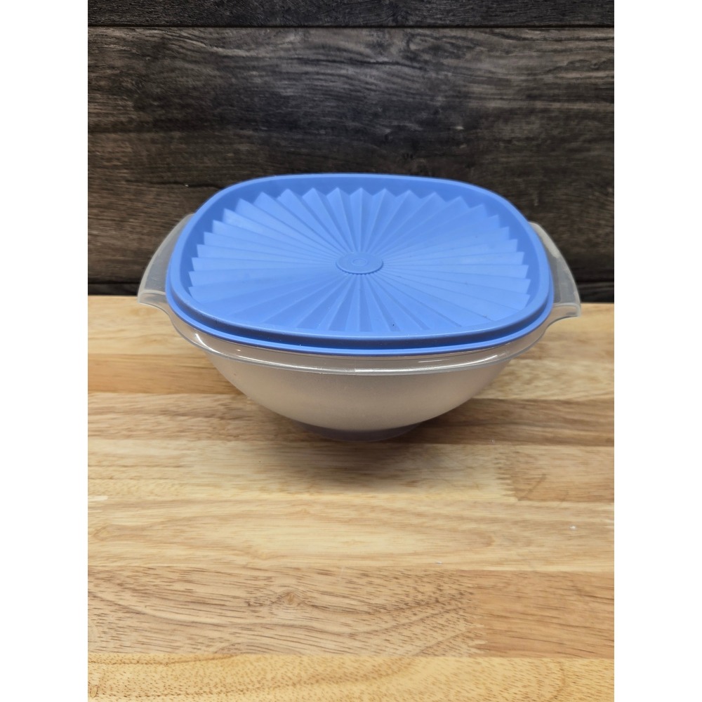 Tupperware Servalier Bowl 836-3 Frosted Clear with Blue Sunburst Lid Vintage